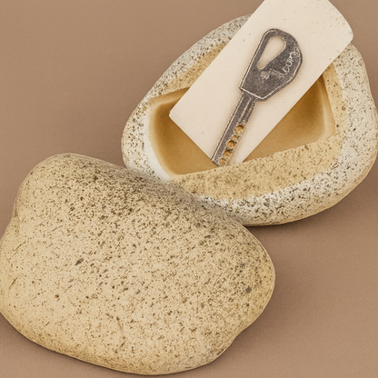 Hidden Stone Key Keeper